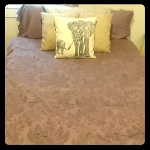 Queen size Purple comforter